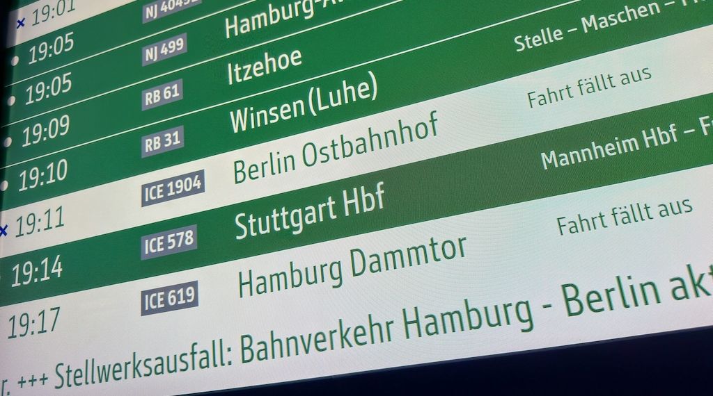 Zugverkehr Berlin-Hamburg rollt wieder