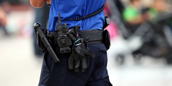 Schweiz: Messer-Angreifer sticht auf Passanten ein