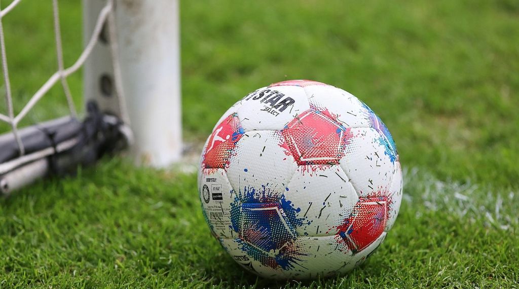 Zoll warnt vor Kauf gefälschter WM-Trikots im Internet
