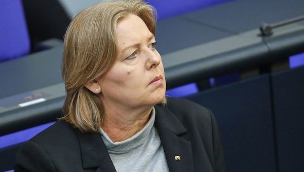 Bas verlangt von Rentenkommission einstimmige Entscheidungen
