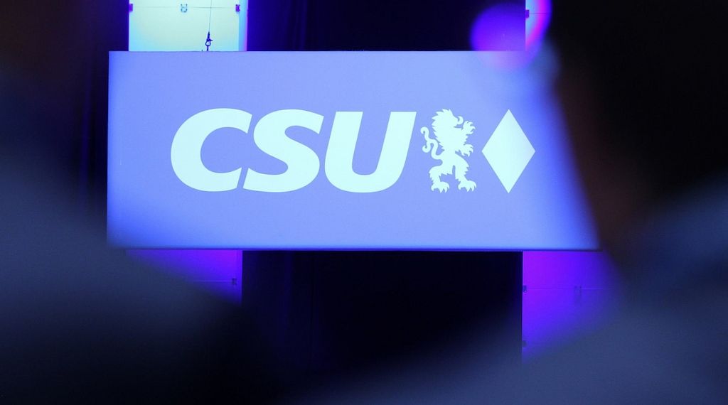 Weber drängt CSU zu Neuausrichtung