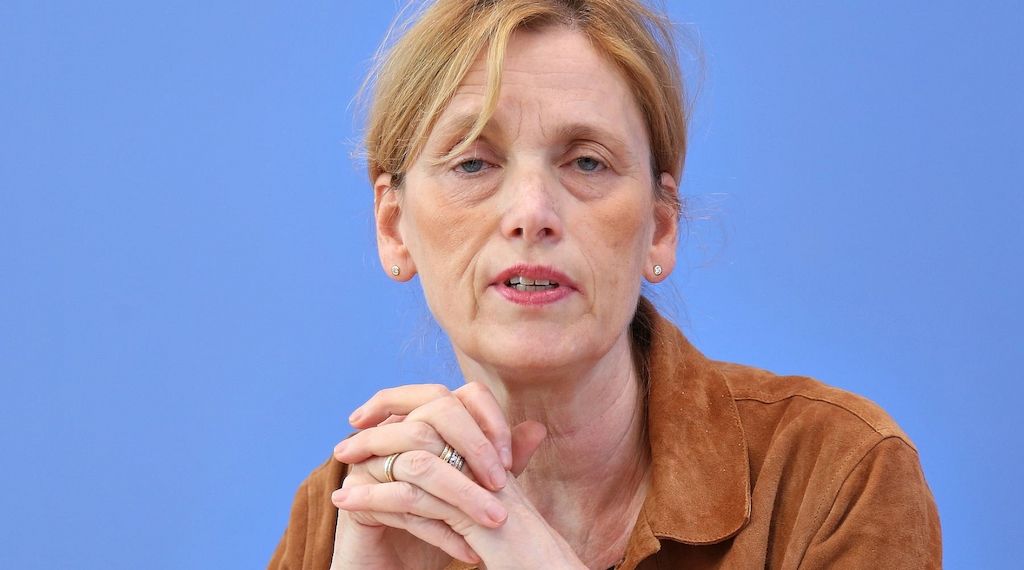 Prien verlangt von "Demokratie leben"-Programm mehr Wirksamkeit