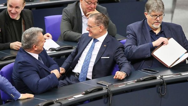 Umfrage: Mehrheit rechnet mit AfD-Ministerpräsident