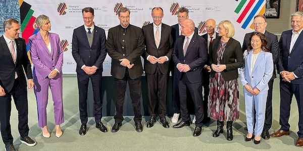 Olympia-Entscheid in Hamburg: Erste Ergebnisse sehen Gegner vorn