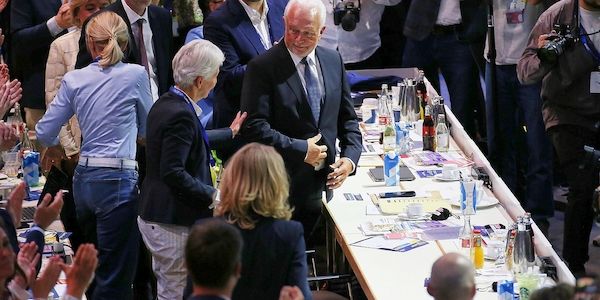 Strack-Zimmermann kontert Kubicki-Kritik an Kandidatur