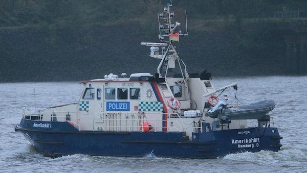 Tödlicher Unfall im Schiffsbetrieb in Hamburg-Waltershof