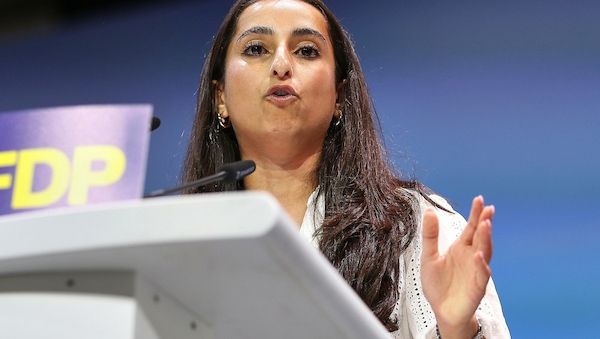 FDP-Präsidiumsmitglied widerspricht Kubicki in Brandmauer-Frage
