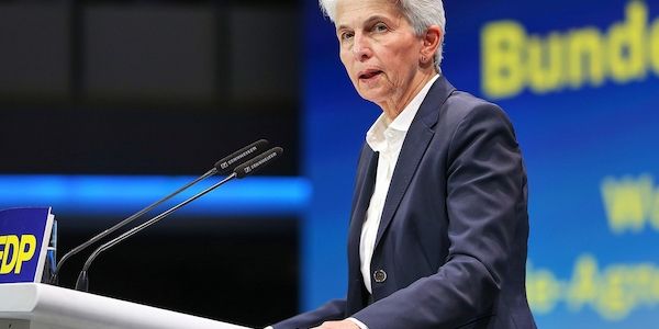 Strack-Zimmermann: Kandidatur sollte Austritte aus FDP verhindern