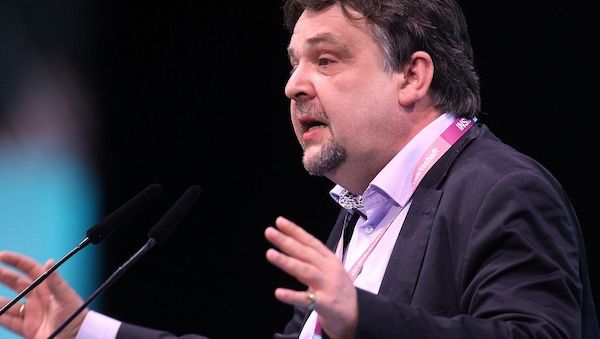 CDA kritisiert DGB-Demo vor Gipfel im Kanzleramt