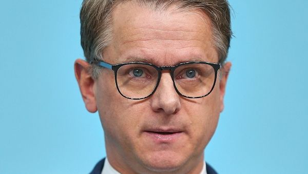 Linnemann warnt vor Belastung der Mittelschicht