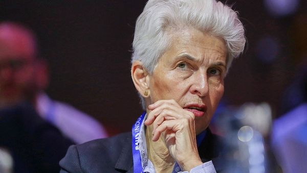 Strack-Zimmermann kritisiert Merkels CDU-Kurs scharf