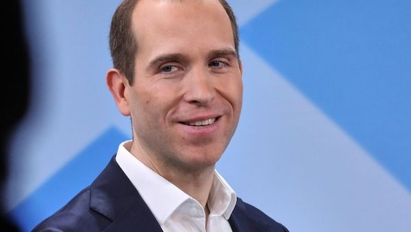Dennis Thering als CDU-Landeschef in Hamburg bestätigt