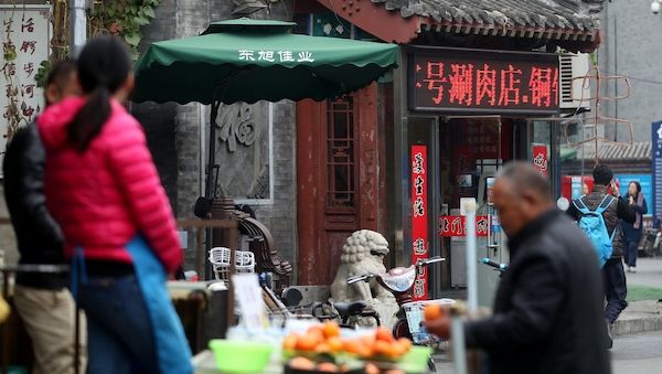 EVP-Chef Weber fordert harten Kurs gegen China