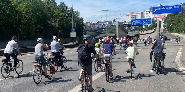 Berlin: Tausende bei Sternfahrt erwartet - Umleitungen für Autos