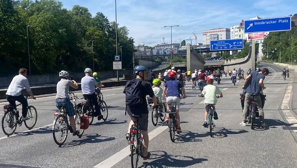 Berlin: Tausende bei Sternfahrt erwartet - Umleitungen für Autos