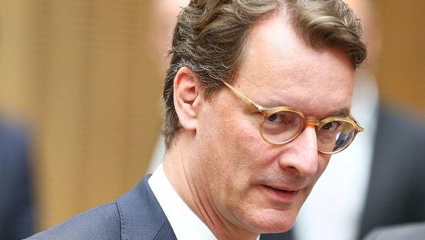 Wüst: Staat muss schneller und einfacher werden