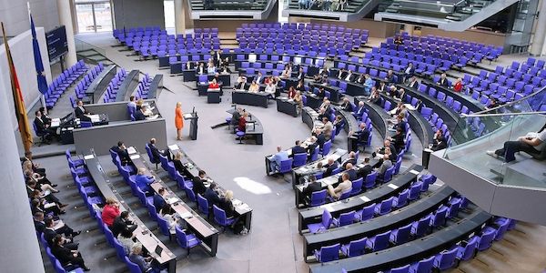Miersch: Abgeordnete sollen in gesetzliche Rente einzahlen