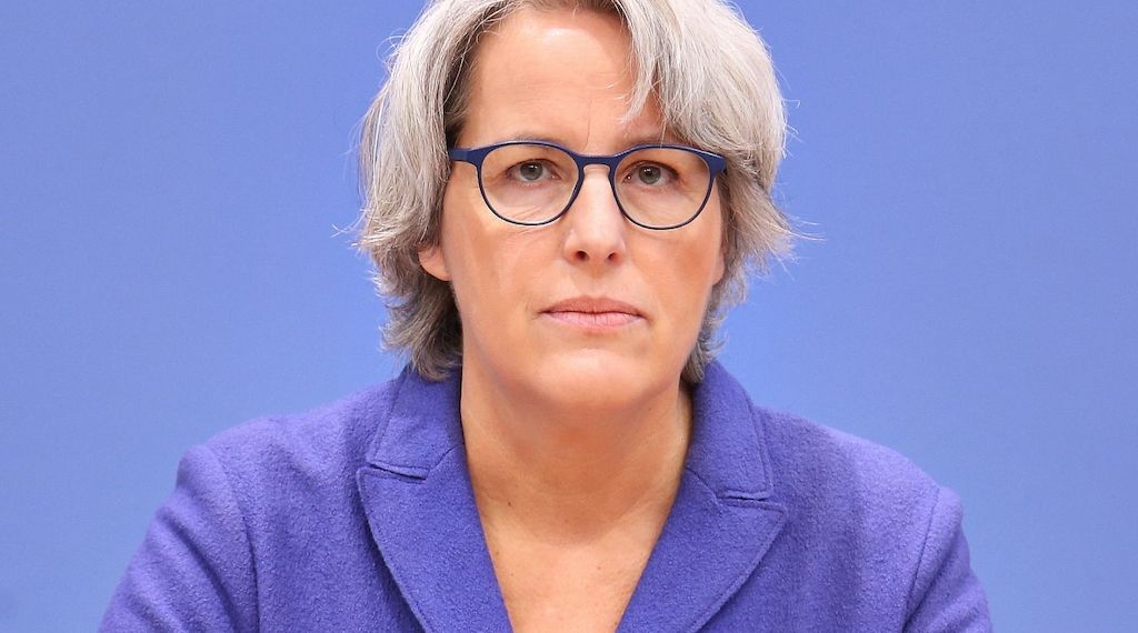 Missbrauchsbeauftragte fordert verschärften Jugendschutz