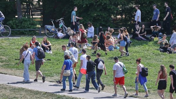 Warken mahnt besseren Hitzeschutz an