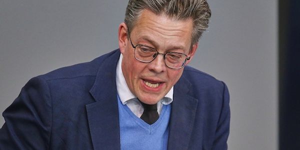 Von Notz fordert EU-weites Waffenregister