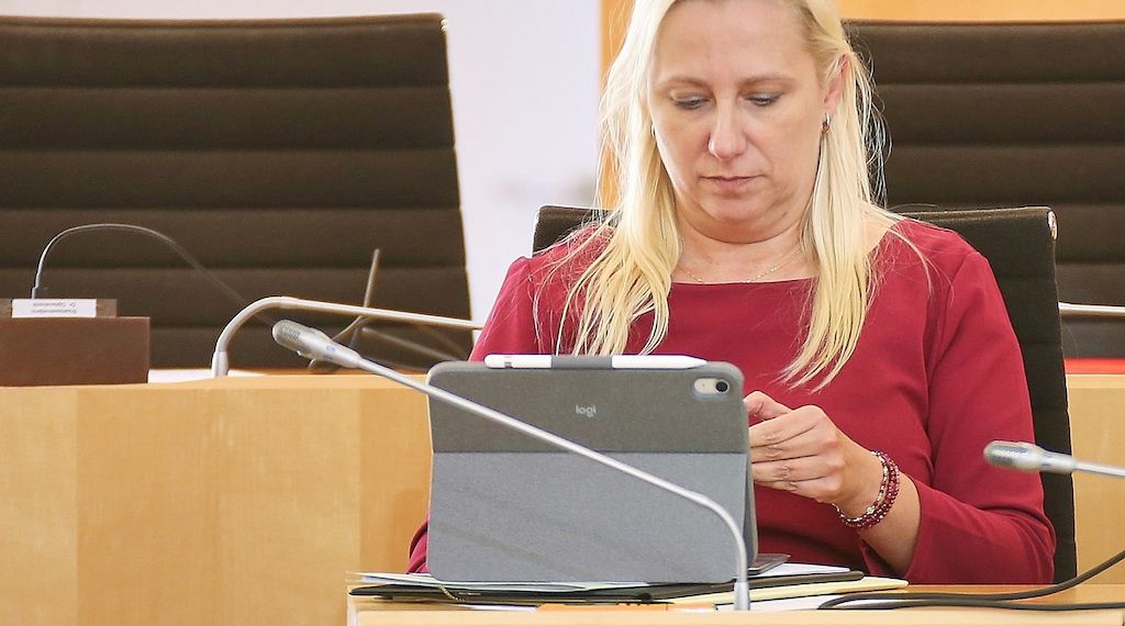Hessen fordert strengere Regulierung von Vapes und Nikotinbeuteln