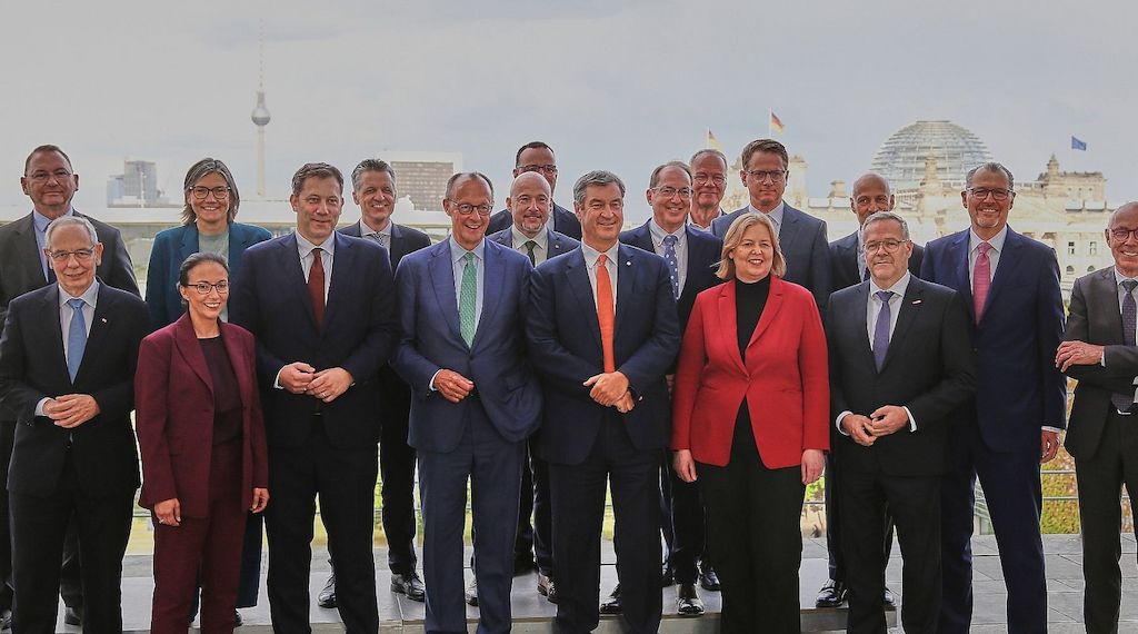 Treffen von Regierungsspitzen mit Sozialpartnern beendet