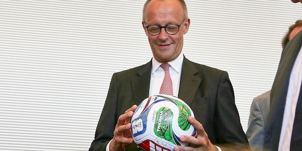 Bundesregierung begrüßt deutsche WM-Bewerbung