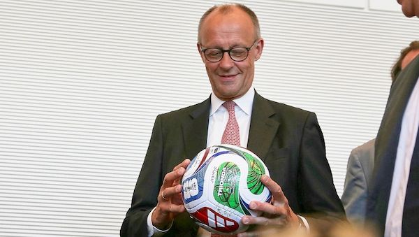 Bundesregierung begrüßt deutsche WM-Bewerbung