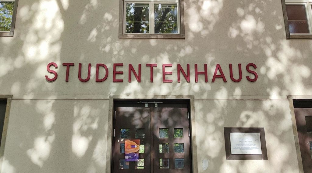 Grüne fordern im Bundestag höhere BAföG-Sätze und bessere Bildungschancen