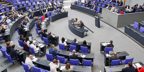 Koalition erwägt schärferen Geheimschutz im Bundestag