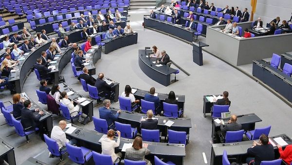 Koalition erwägt schärferen Geheimschutz im Bundestag