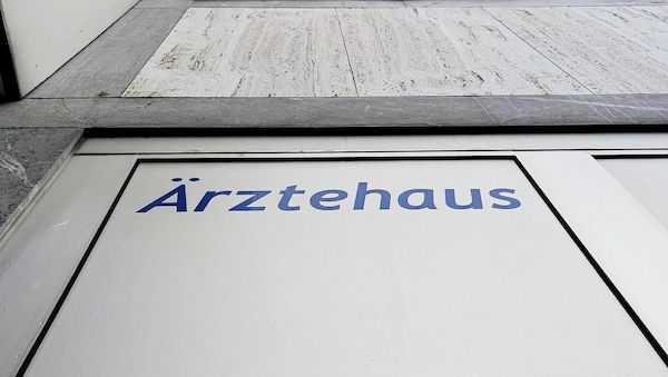 AOK Rheinland: Männer meiden Krebsvorsorge häufiger als Frauen