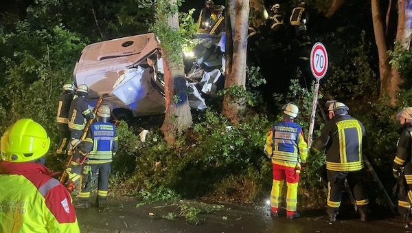 Verkehrsunfall in Lütgendortmund fordert Menschenrettung