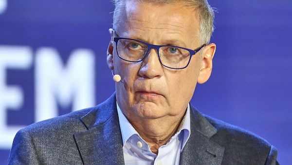 Günther Jauch in Brandenburg mit Verdienstorden ausgezeichnet