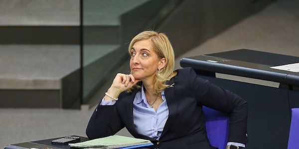 Warken weist Kritik der Pharmabranche bei GKV-Reform zurück