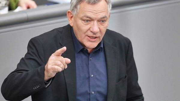Gesundheitsreform: Van Aken wirft Warken "Sozialraub" vor