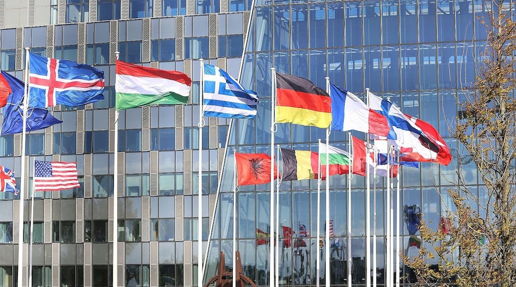 Mélenchon hält Nato für "nutzlos"