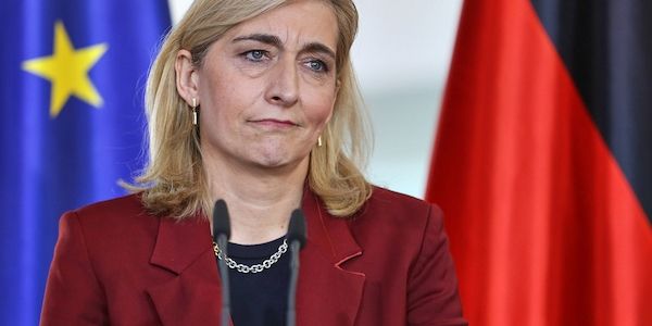 Warken will private Pflegevorsorge steuerlich fördern