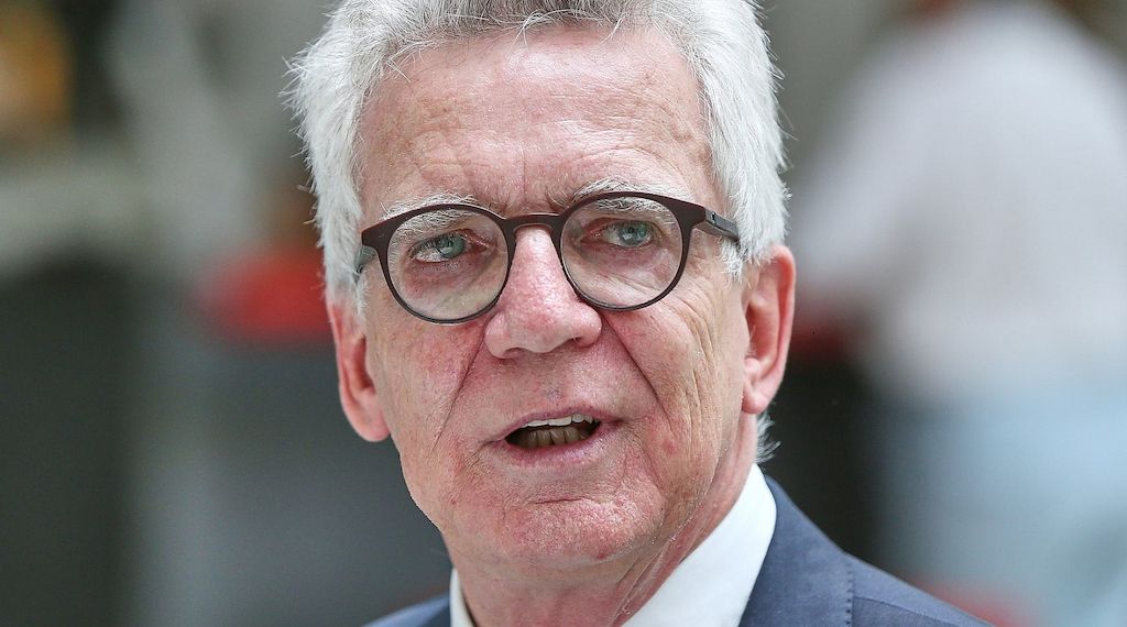 Gabriel und de Maizière kritisieren Regierungsstil