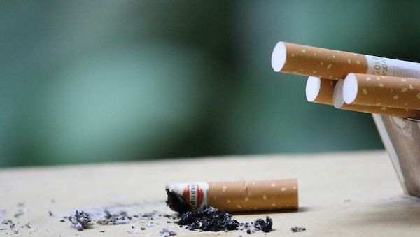 Umfrage Deutschland: Irrationale Raucher - 55% ziehen Zigaretten Urlaub vor