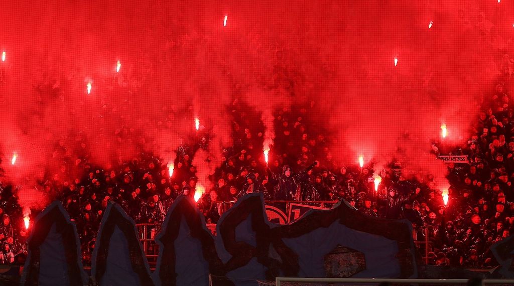 Reul kritisiert Fußballvereine für Umgang mit Stadion-Tätern