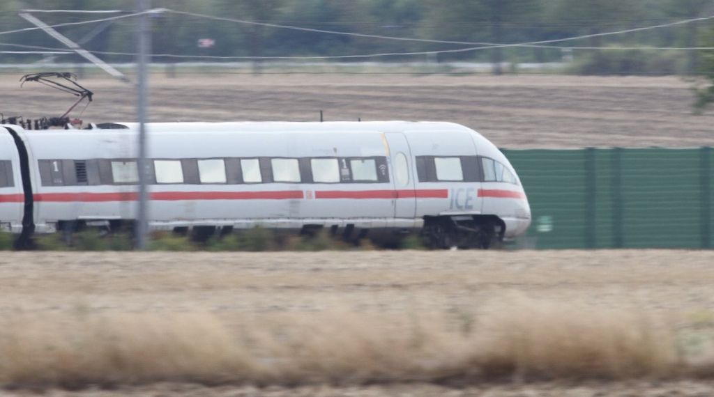 Bahnstrecke Hamburg-Berlin nach Sanierung wieder in Betrieb