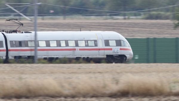 Bahnstrecke Hamburg-Berlin nach Sanierung wieder in Betrieb