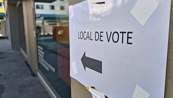 Schweizer stimmen gegen "Bevölkerungsdeckel"
