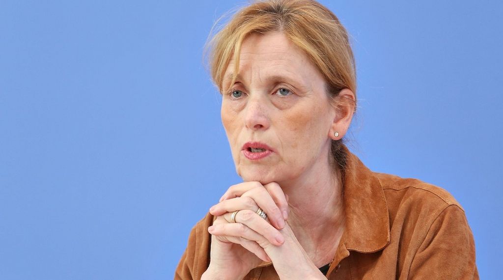 Städtetag erhöht bei "Demokratie leben" Druck auf Prien
