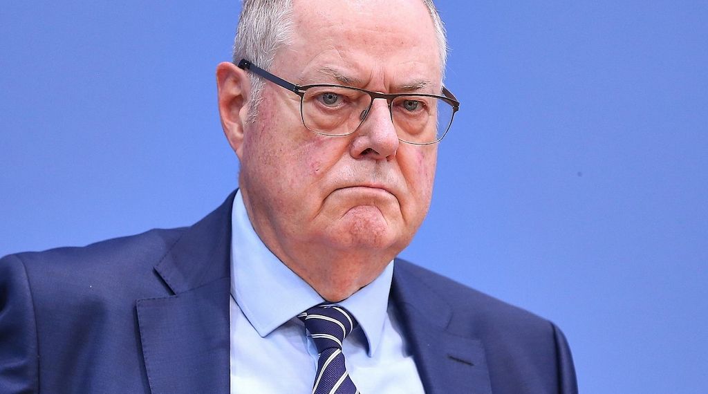 Steinbrück fordert Schuldenschnitt für Kommunen
