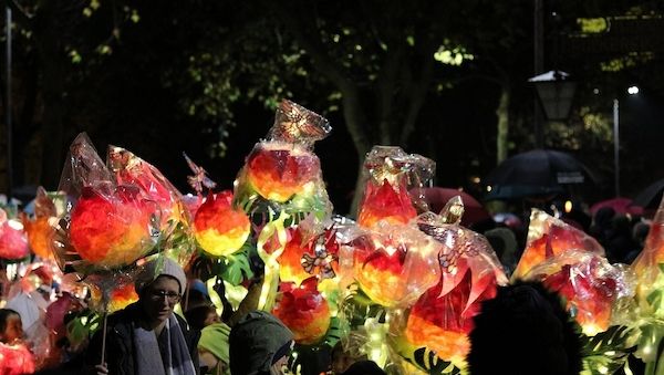 Laternenumzug: Sicher strahlend durch die Nacht