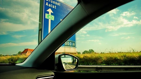 Urlaub mit dem E-Auto: Abenteuer oder Albtraum? 