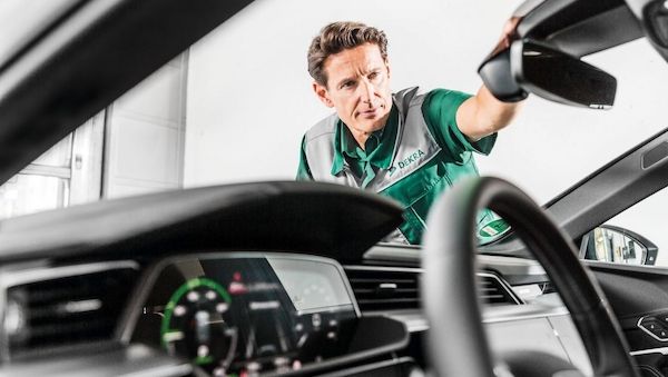 DEKRA: Vor dem Kauf die Batterie checken 