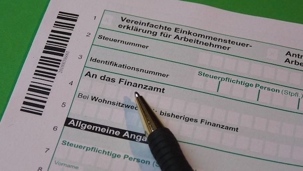 Steuererklärung eine Pflicht und Kür zugleich - Wer muss wofür Einkommensteuer zahlen?